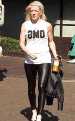 Facebook tramps in steaming leggings