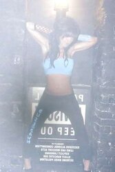 Facebook tramps in steaming leggings