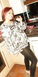 Facebook tramps in steaming leggings
