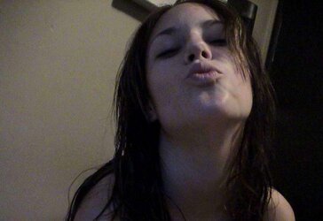 A chick that loves pot