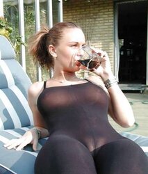 Pear Gag shaped, PLUMPER, broad thighs, immense thunder hips