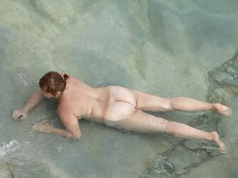 Housewife Nudism