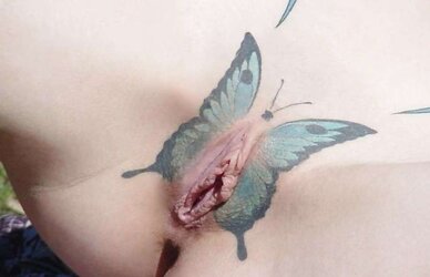 Fledgling Taut Vulva