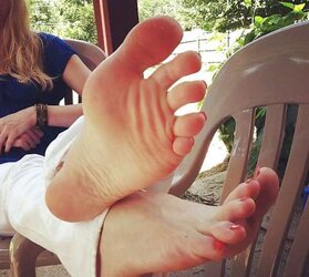 Wtf Stunning Teenie Soles reloaded v0.