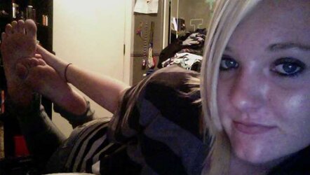 Wtf Stunning Teenie Soles reloaded v0.