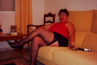 M I L F Bitch Wifey