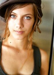 Melanie Laurent