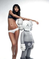 Random chicks and funny stuff