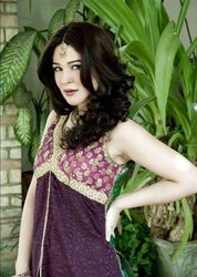 Warm Pakistani Bi-Atch Aesha, a handle for Meaty Ebony Penises