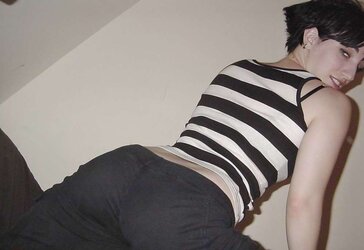 White teenager fellate shaft