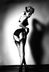 Total of hotty -paul-dom archive