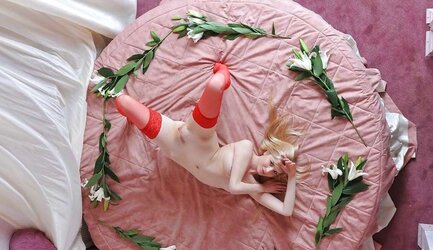 Pretty Youthfull Blond