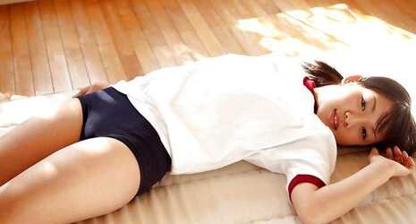 Asian teenagers in cut-offs and pantys (softcore non porn)