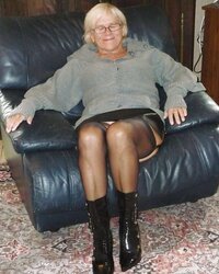 Mature Bombshell - Annick