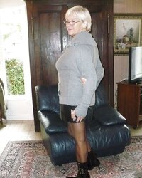 Mature Bombshell - Annick