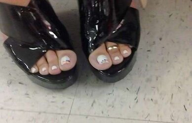 Gorgeous soles of dolls I know part