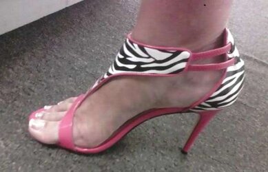 Gorgeous soles of dolls I know part