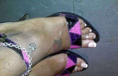 Gorgeous soles of dolls I know part