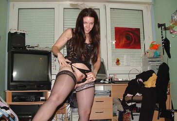 Damsel In Nylons