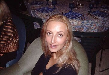 HotSwingWife From SmutDates.com