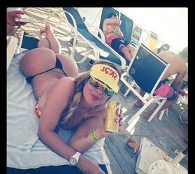 Catia Carvalho Instagram (by Hellboykingop)