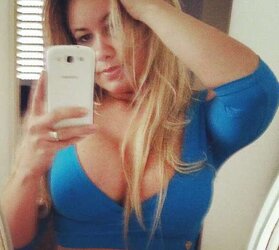 Catia Carvalho Instagram (by Hellboykingop)