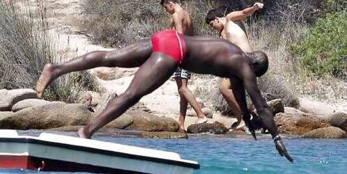 ENORMOUS DARK-HUED BONER PARAMOUR - Heidi Klum