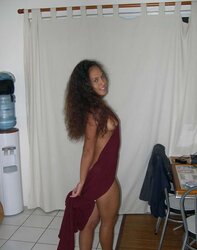 Tahitian woman