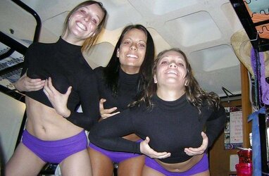 Cool Super-Fucking-Hot Cheerleader Gallery