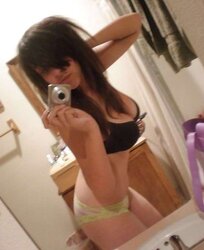 BEAUTIFUL EMO-SELFSHOOT