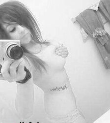 BEAUTIFUL EMO-SELFSHOOT