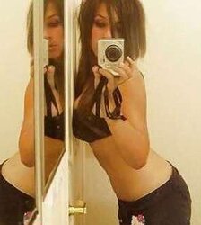 BEAUTIFUL EMO-SELFSHOOT