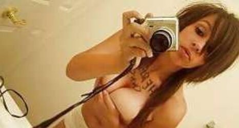 BEAUTIFUL EMO-SELFSHOOT