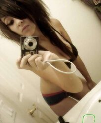 BEAUTIFUL EMO-SELFSHOOT