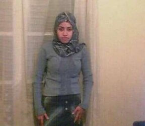 Non-porno Arab dame, with or sans hijab
