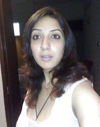 Pakistani female with large nips - selfshot images