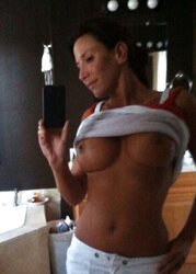 Lezley Zen Twitter Picture