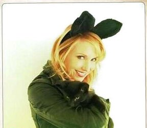 Kari Byron (Mythbusters) and Proxy Paige