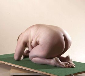 Jirina getting on all fours