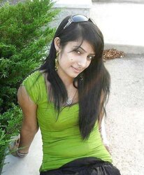 Pakistani and Indian College And School Femmes Photos