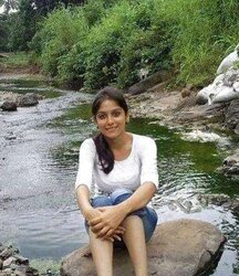 Pakistani and Indian College And School Femmes Photos