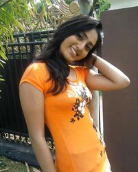 Pakistani and Indian College And School Femmes Photos