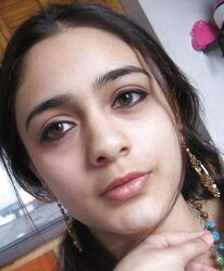 Pakistani and Indian College And School Femmes Photos