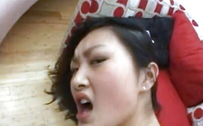 Asian teenager ir
