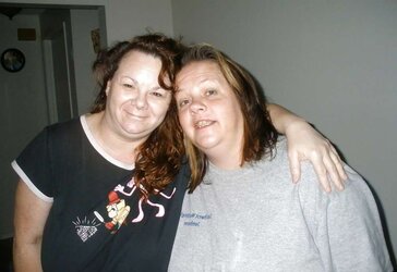 Plumper Housewife and her naughty gf