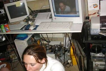 Les salopes devant leur pc