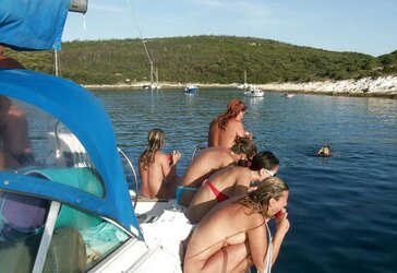Stolen Photos - Gang of Femmes in Holidays Part