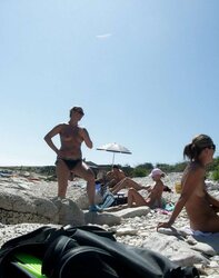 Stolen Photos - Gang of Femmes in Holidays Part