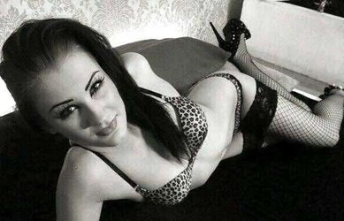 Carla mai= luvs this mega-slut