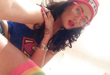Carla mai= luvs this mega-slut
